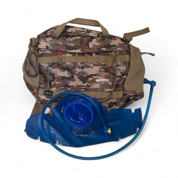 MountainSmith Tour Lumbar Camouflage Backpack with Camelbak Hydration Pack - Picture 1 of 7